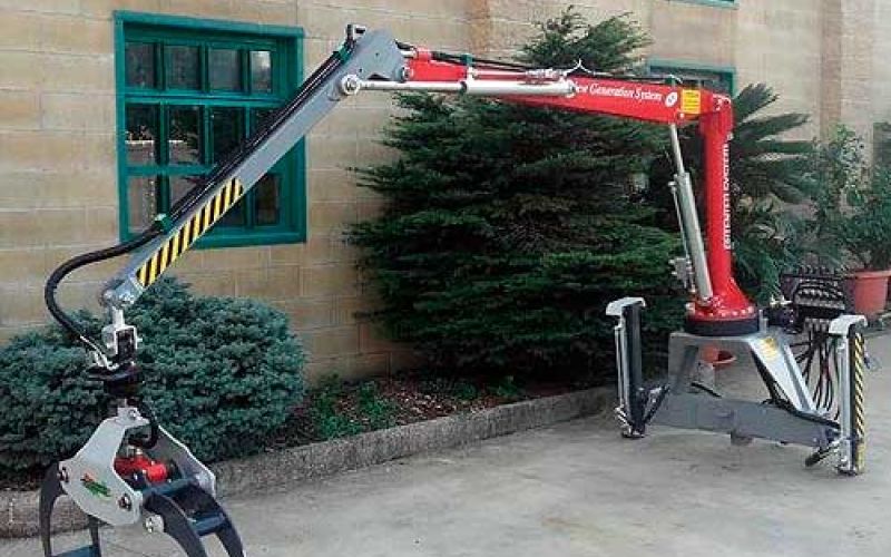 Grue forestière arrière pour bois rotation 360° mod.BABY 3000