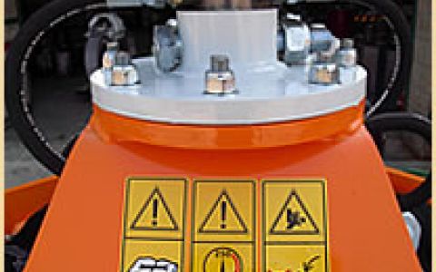 Serienmäßig mit Sicherheitssperre Safety Block Tecnomeccanica